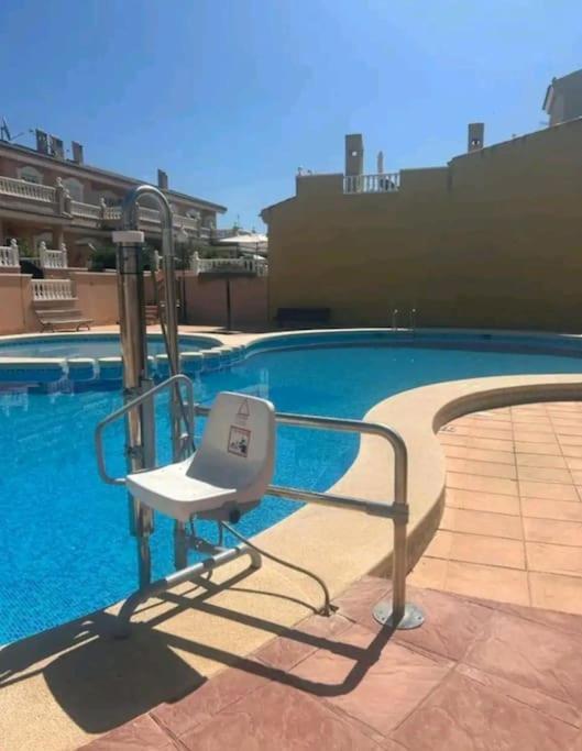 Bungalow Adaptado, Terraza Muy Grande Y Soleada. Gran Alacant Exterior photo