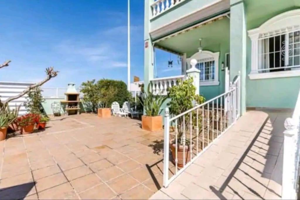 Bungalow Adaptado, Terraza Muy Grande Y Soleada. Gran Alacant Exterior photo